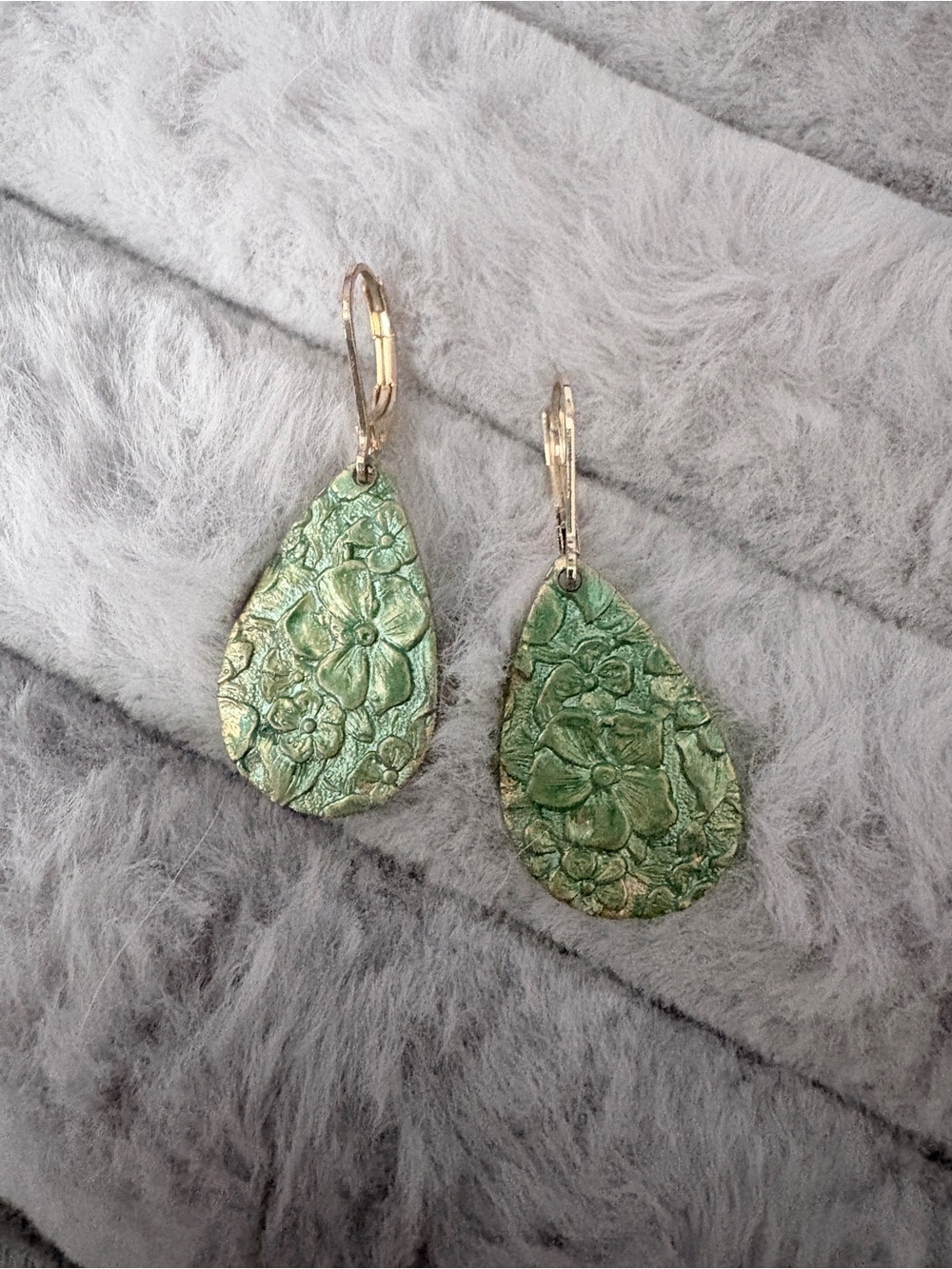 Green Floral Teardrop Earrings - Gold Leverback